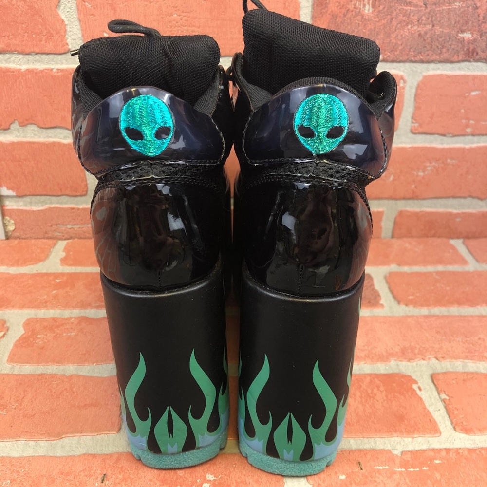 QOSMO Lo Black Heat - Mesh Black w Blue Flame - Picture 4 of 12